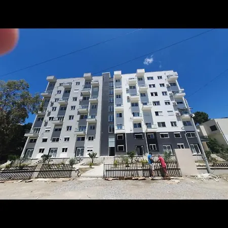 Me Qera Apartment